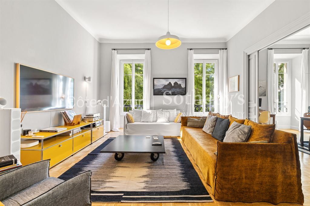 Property photo 1 of 10 Place Wilson, Nice: Elegant Apartment With Views Of The Coulée Verte