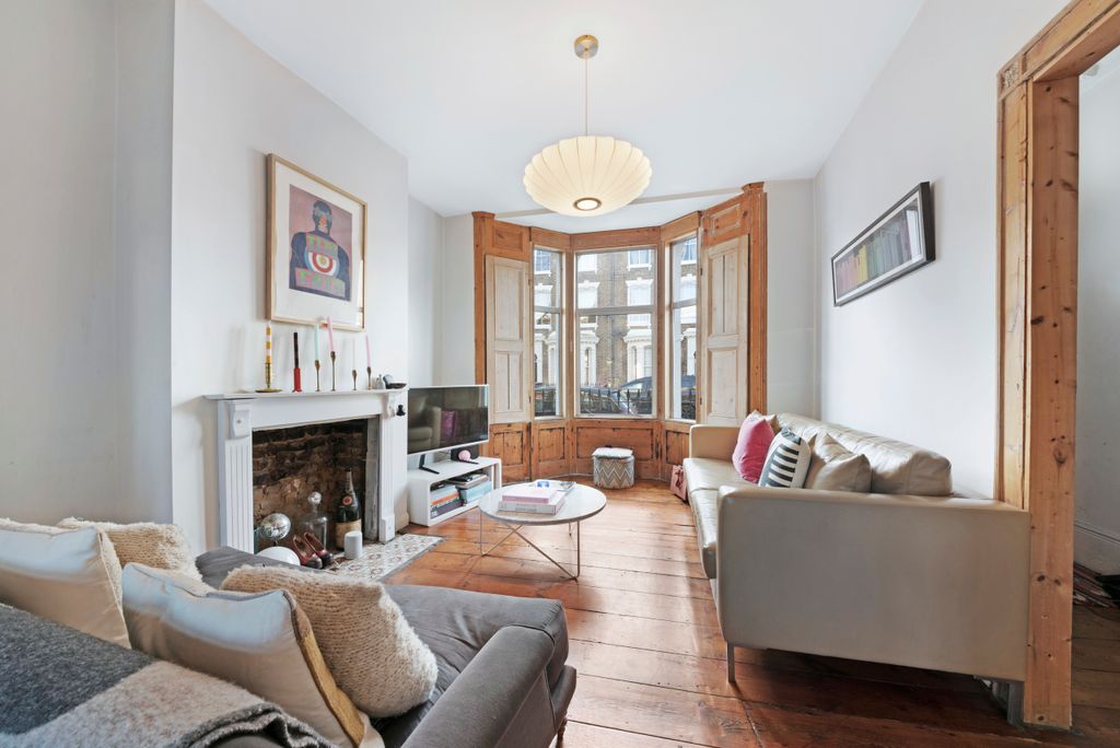 Property photo 2 of 17 Photo 1