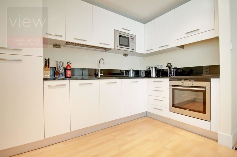 Property photo 3 of 7 Photo 7