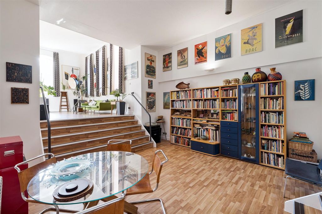Property photo 3 of 46 0R7A7443.Jpg