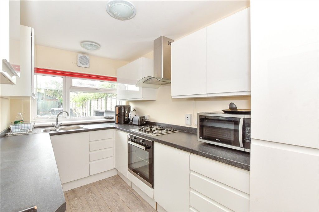 Property photo 3 of 13 Kitchen