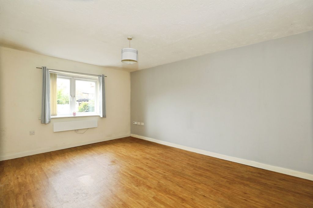 Property photo 2 of 11 Pbox-Img.Jpg