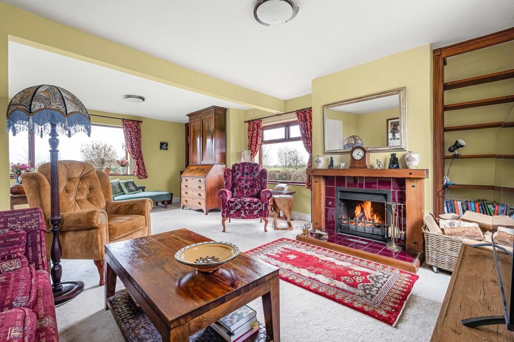 Property photo 3 of 52 46_68603.Jpg