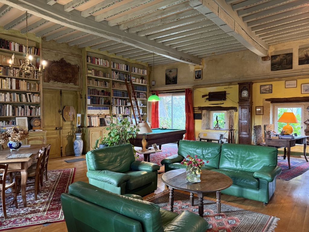 Property photo 3 of 32