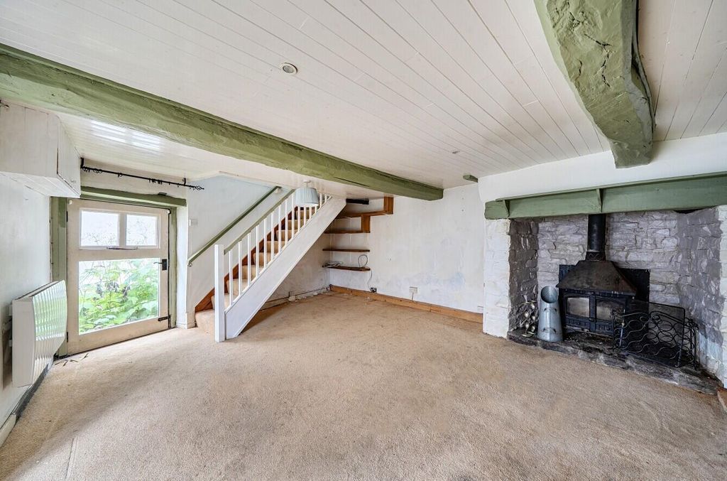 Property photo 3 of 14 Living Room