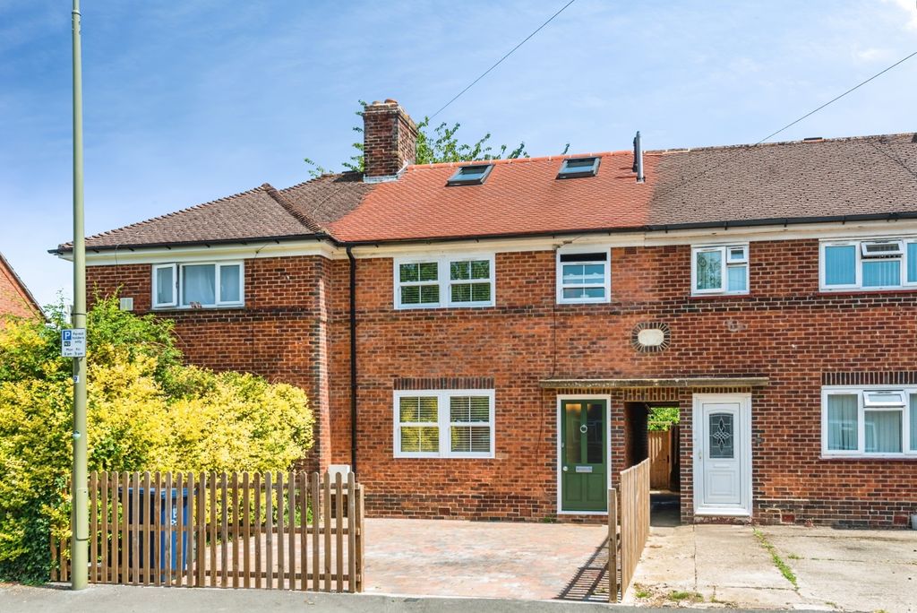 Property photo 3 of 19 Pbox-Img.Jpg