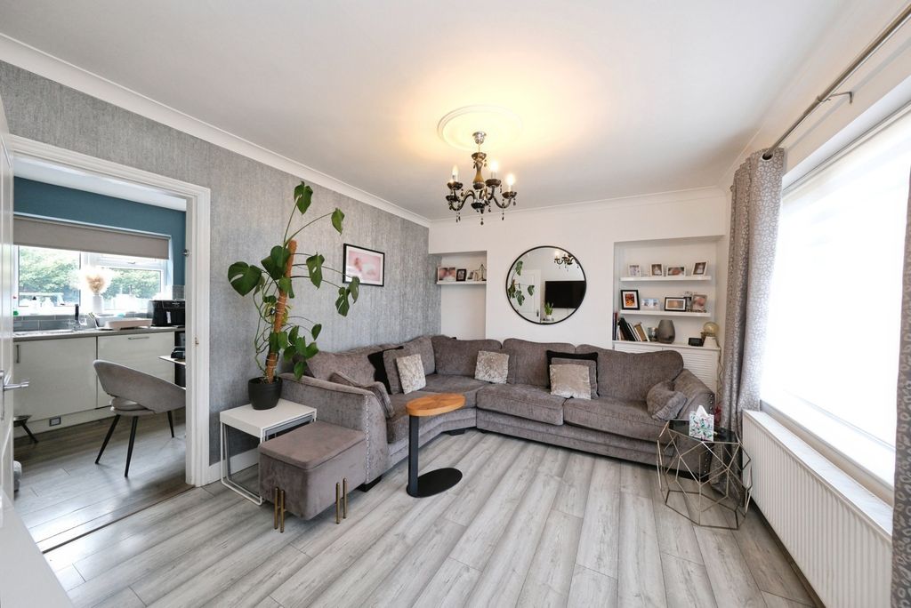 Property photo 3 of 15 Pbox-Img.Jpg