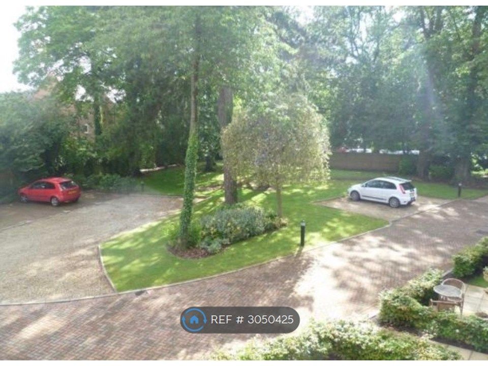 Property photo 2 of 10