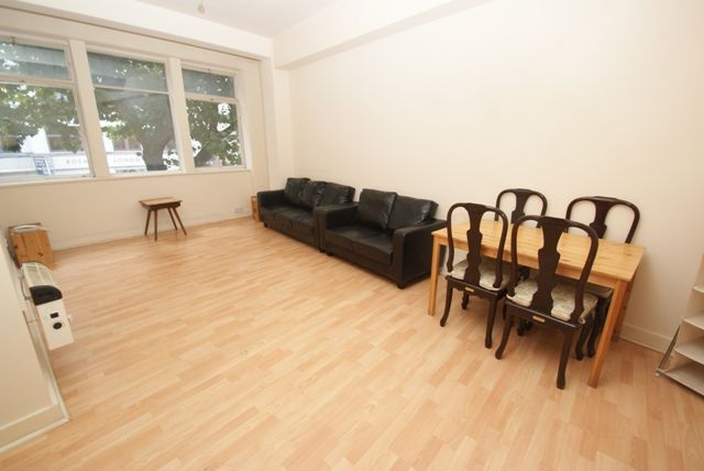 Property photo 3 of 5 Lounge.Jpg