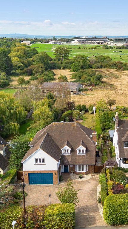 Property photo 3 of 41 Image