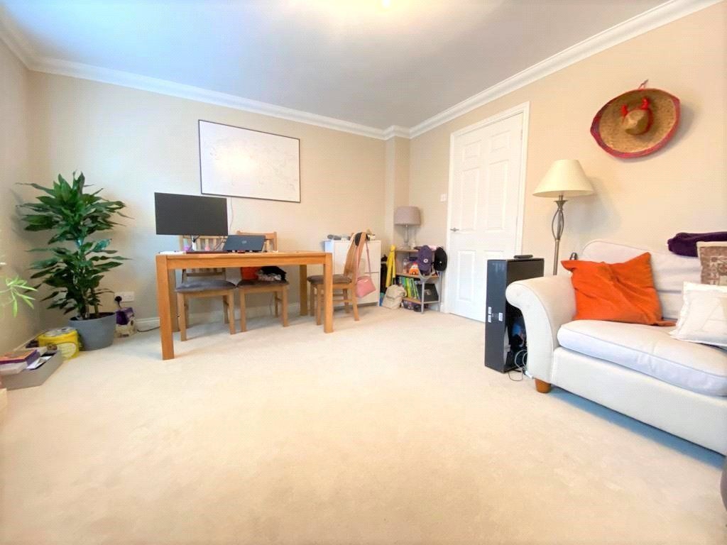 Property photo 1 of 6 Picture No. 17