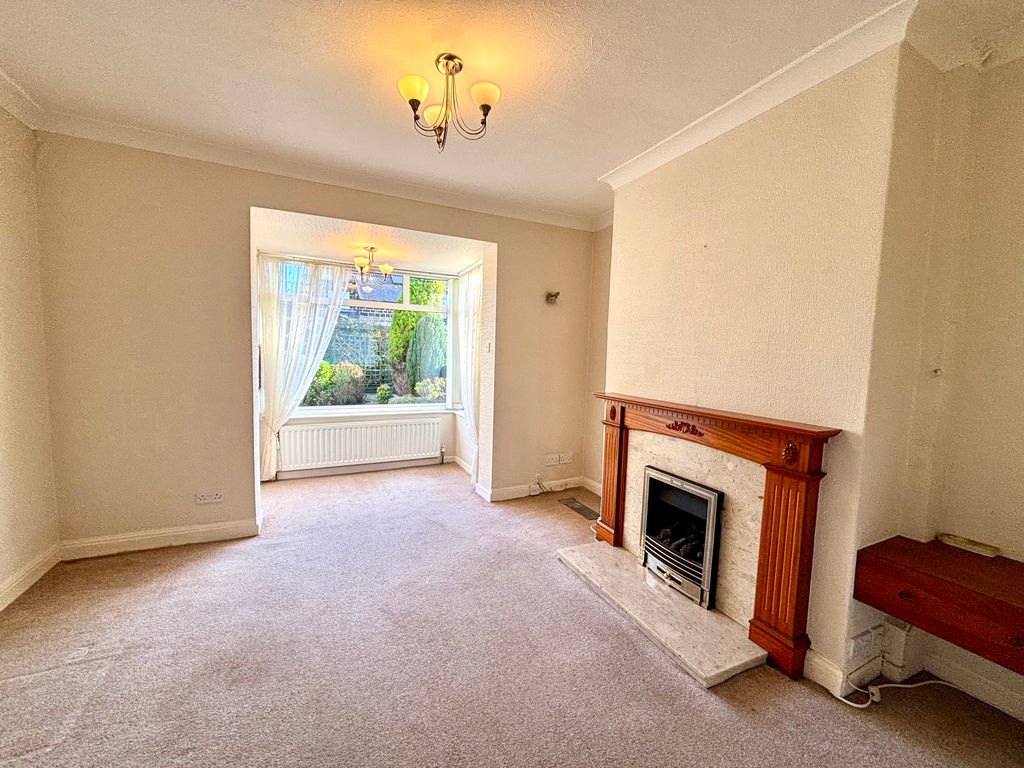 Property photo 3 of 13 Dining Room