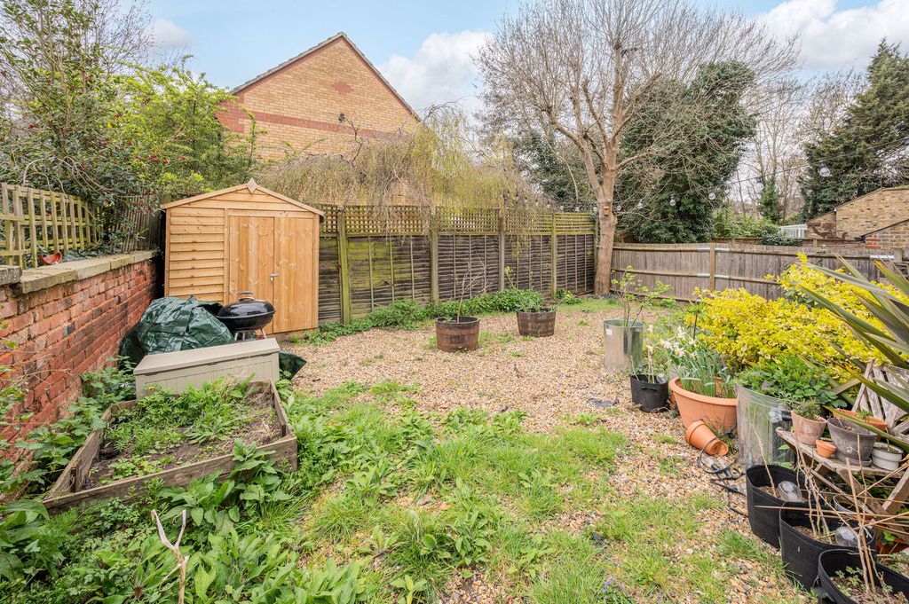 Property photo 3 of 35