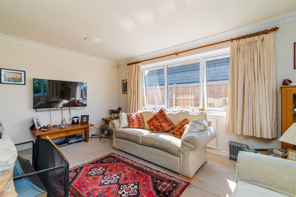 Property photo 3 of 21 Dsc_6110.Jpg