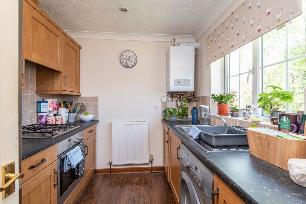 Property photo 2 of 9