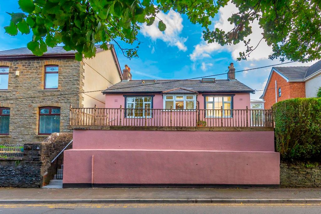 Property photo 1 of 37