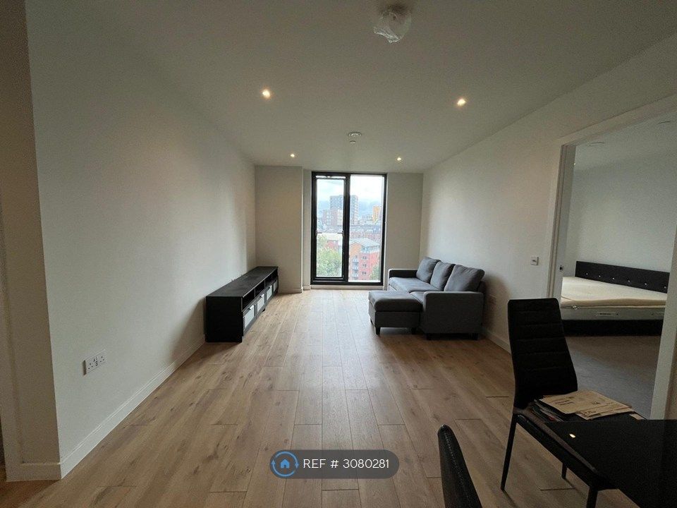 Property photo 2 of 8
