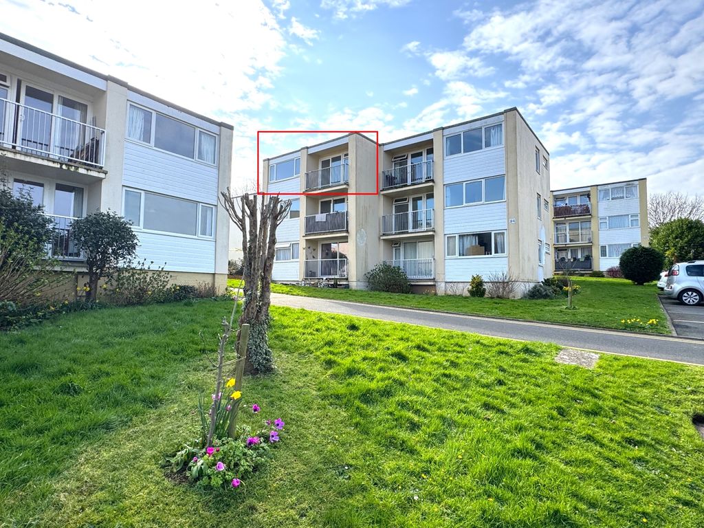 Property photo 1 of 9 42 Devondale Court - Main