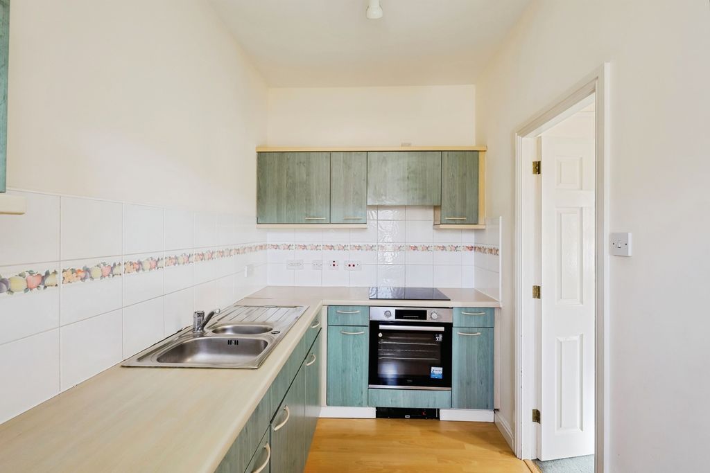 Property photo 2 of 17 Photo