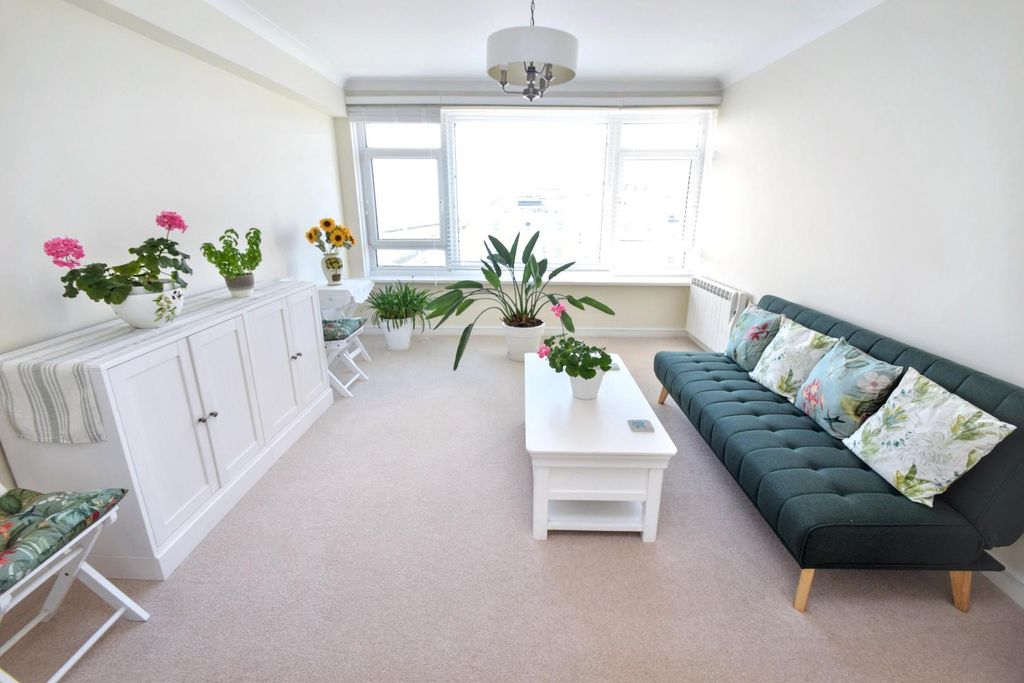 Additional image 8 of 4 bed flat for saleKing Edwards Parade, Eastbourne BN21
