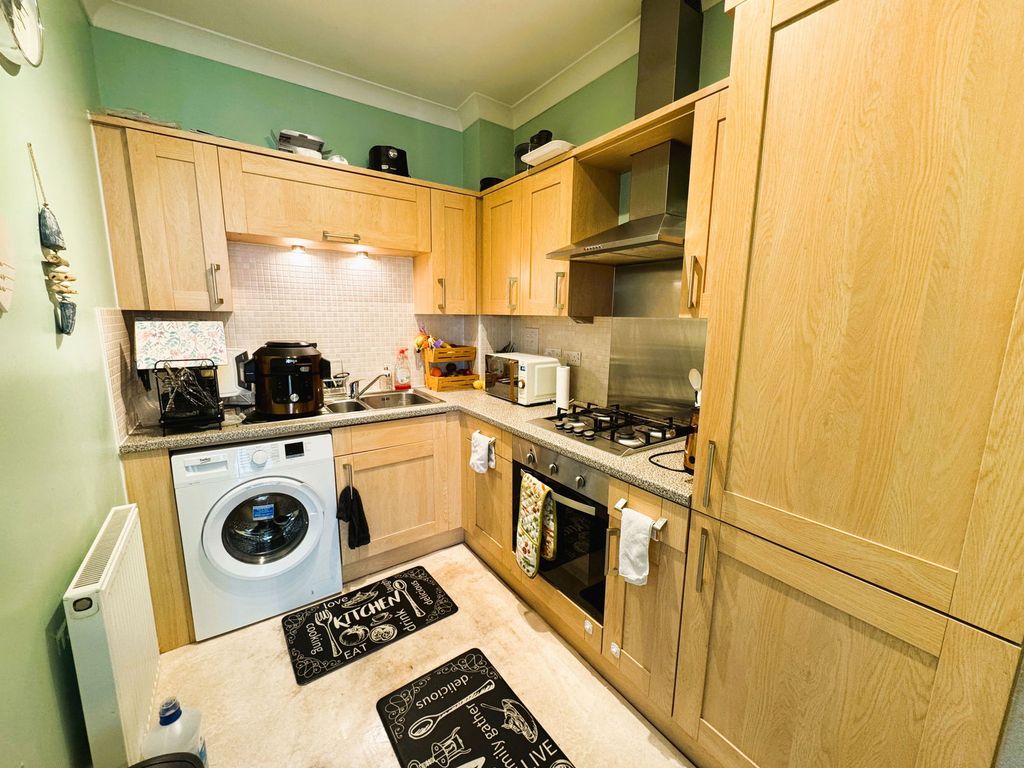 Property photo 2 of 10