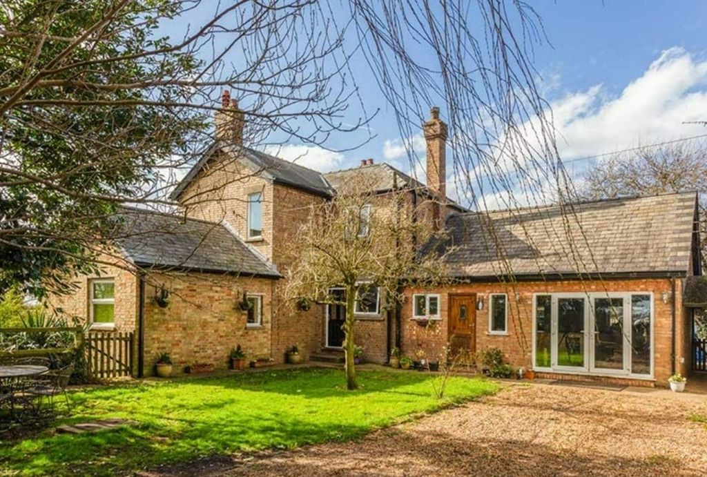 Property photo 1 of 46