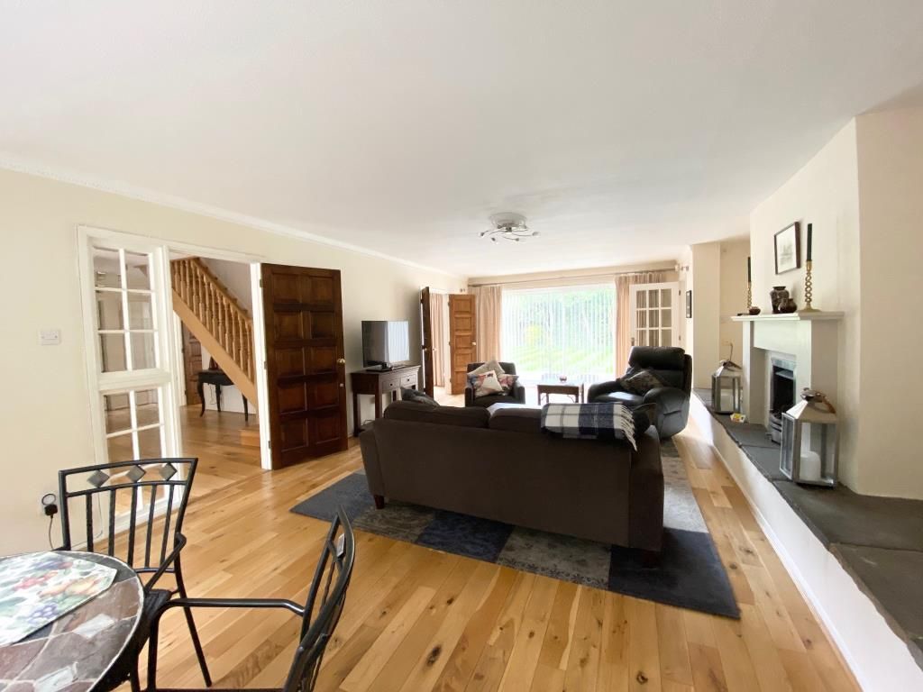 Property photo 3 of 16 11_Lge.Jpg
