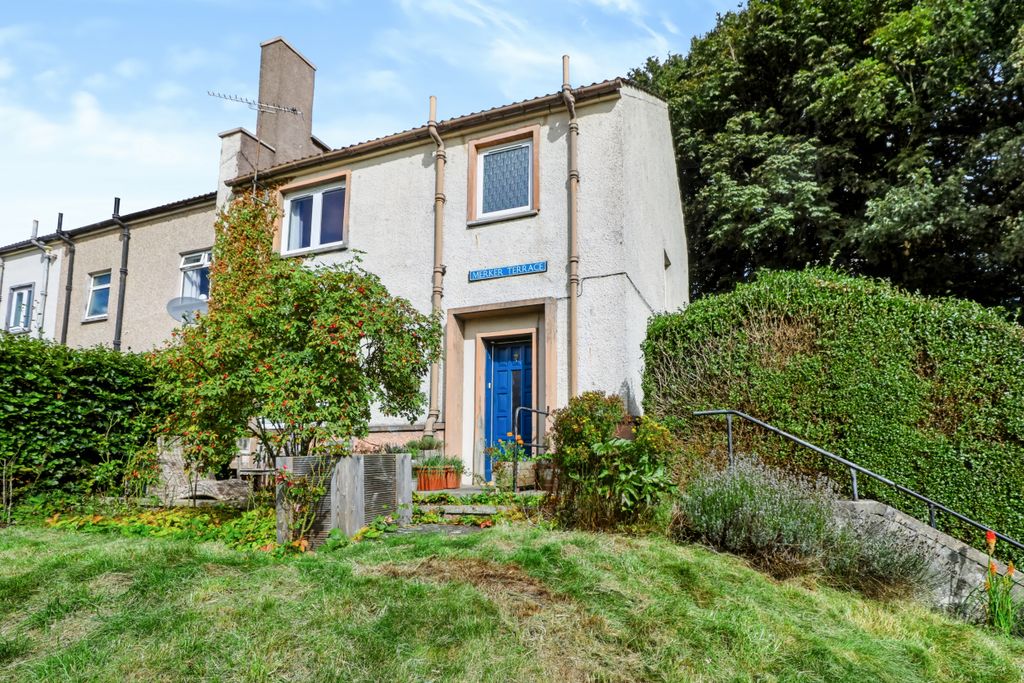 Property photo 1 of 28