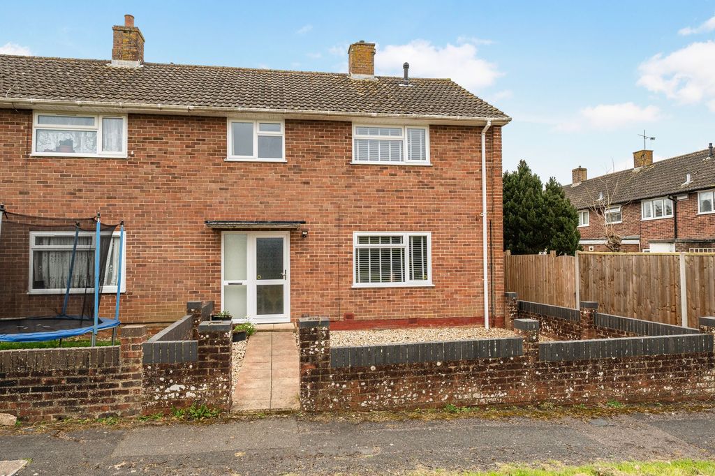 Property photo 1 of 20