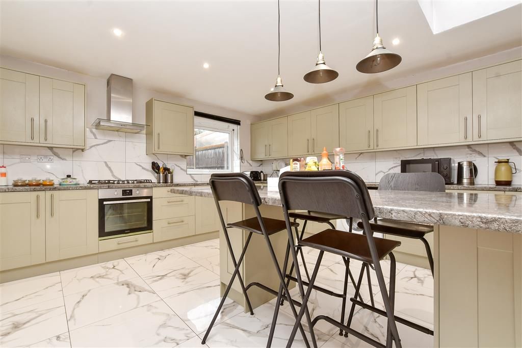Property photo 1 of 12 Kitchen/Dining Area