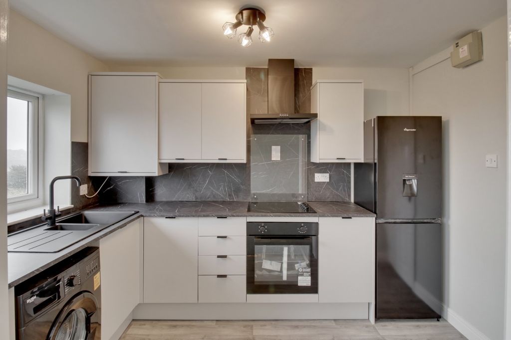 Property photo 3 of 14 Picture No. 03