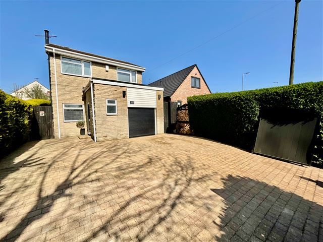 Property photo 2 of 21 Front