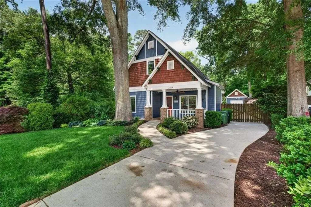 Property photo 1 of 31