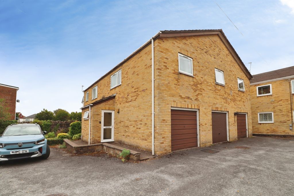 Property photo 1 of 14