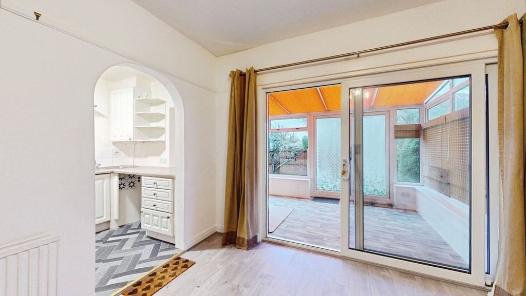 Property photo 3 of 15 Pbox-Img.Jpg