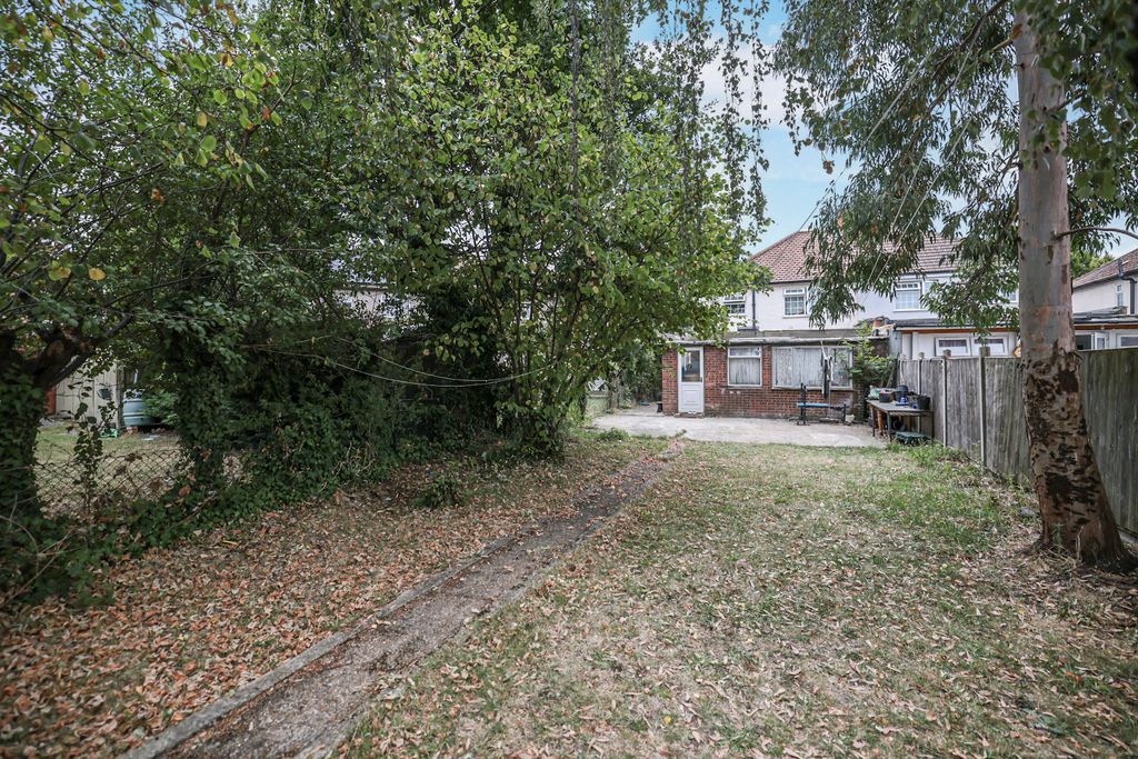 Property photo 2 of 20 Img_0173