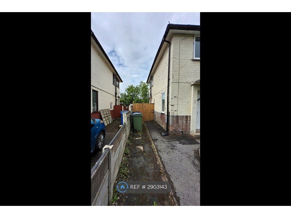 Property photo 2 of 29