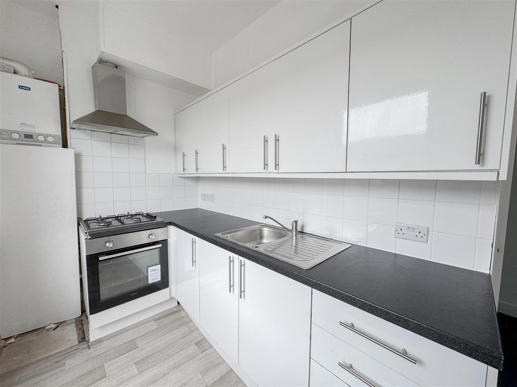 Property photo 2 of 14 12-Img_4554.Jpg