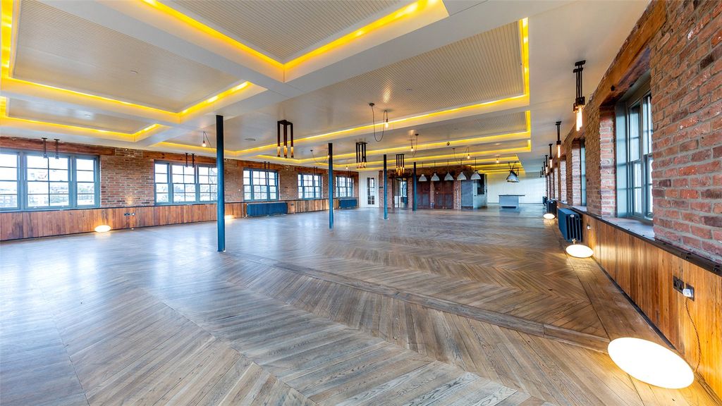 Property photo 2 of 11 Picture No. 16