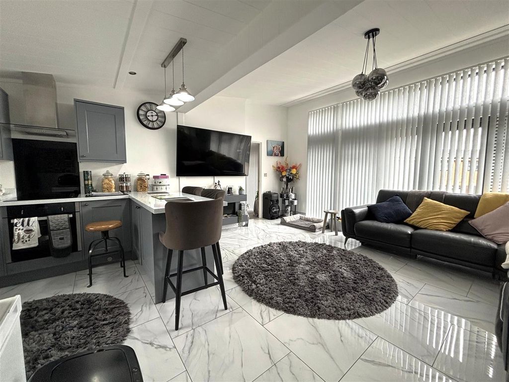 Property photo 2 of 21 Open Plan Living