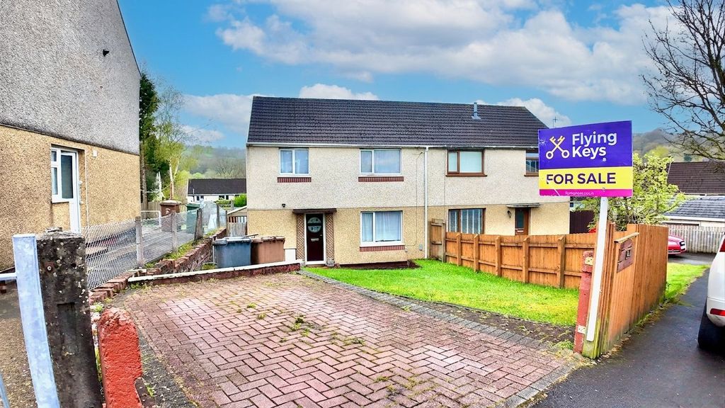 Property photo 1 of 31