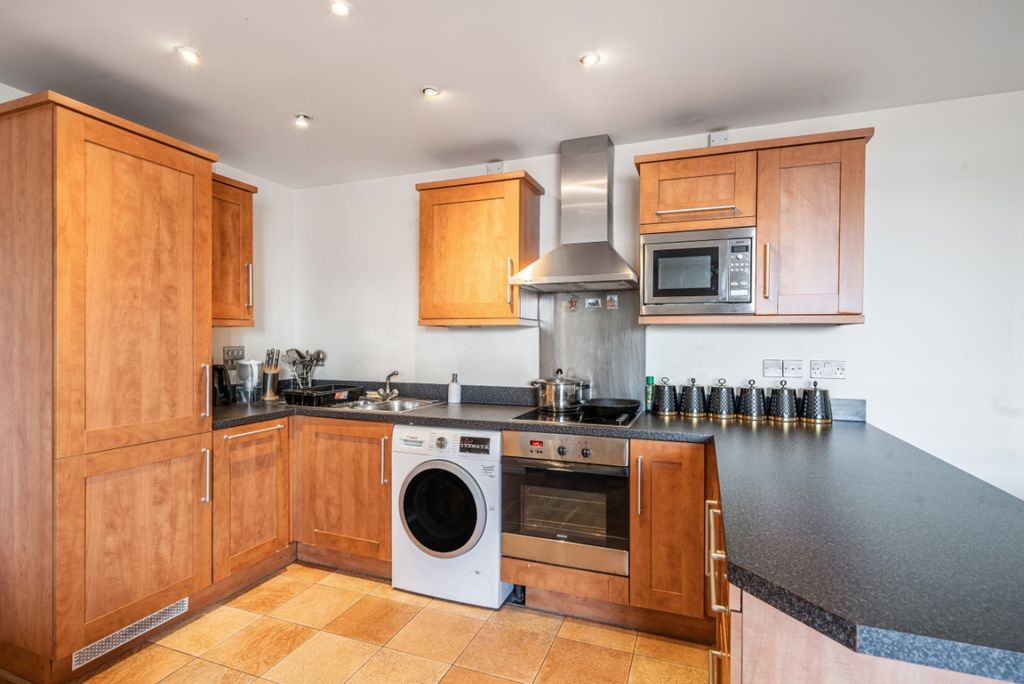 Property photo 2 of 8 1039925 (3)