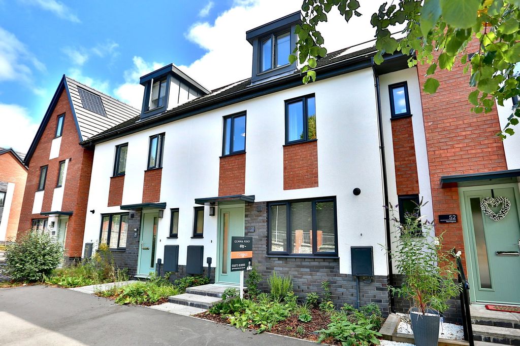 Property photo 1 of 34