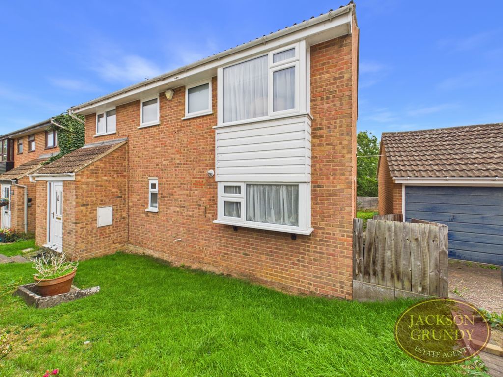 Property photo 1 of 13 Lancers Way
