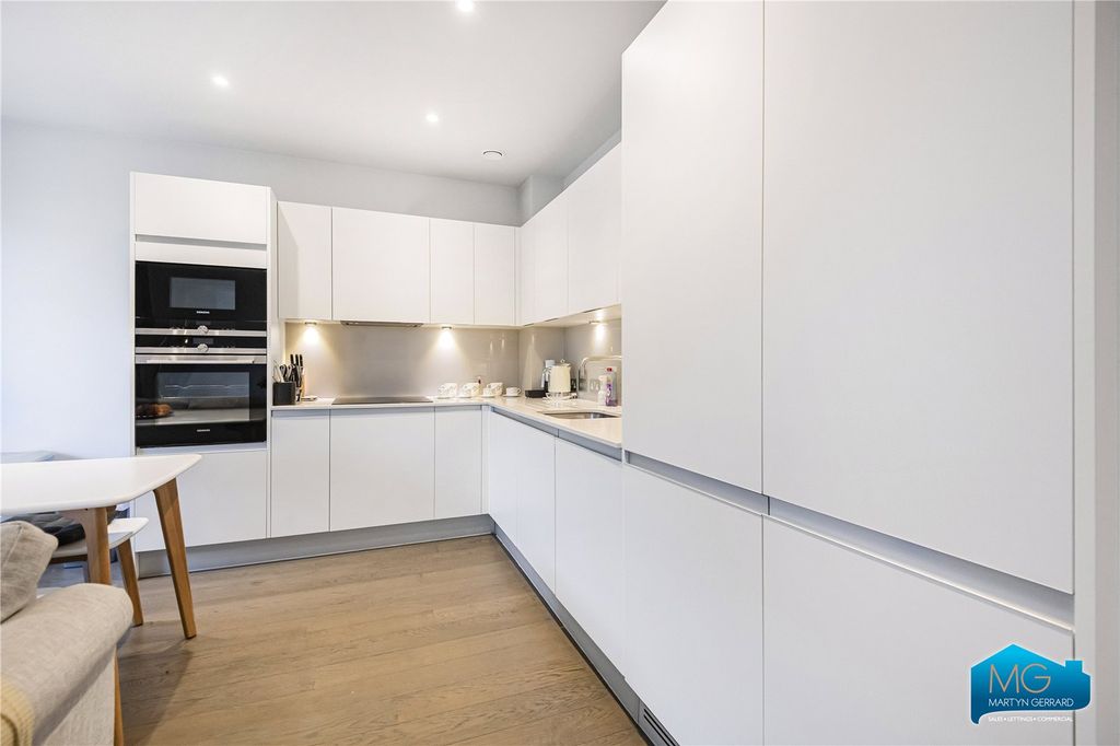 Property photo 2 of 13 Picture No. 03