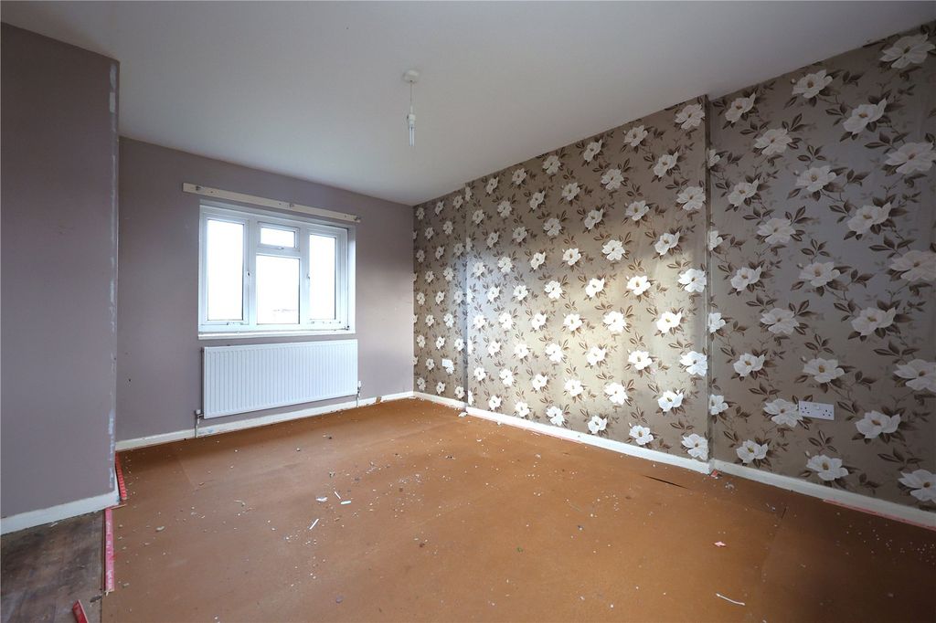 Property photo 3 of 22 Picture No. 12