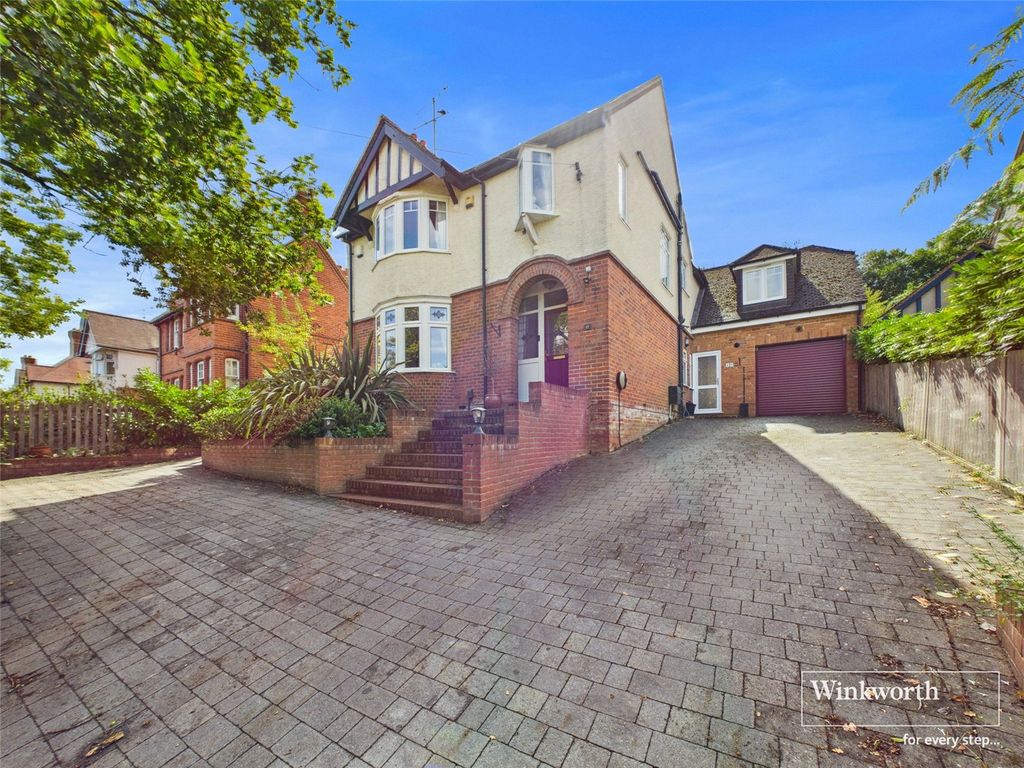 Property photo 1 of 27 Picture No. 30