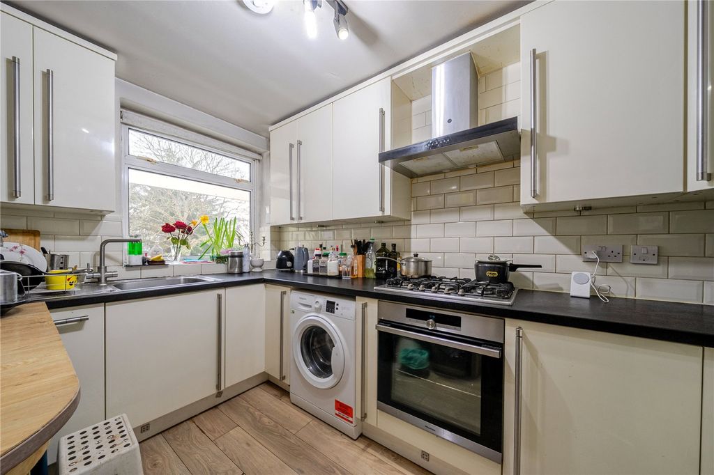 Property photo 2 of 14 Kitchen