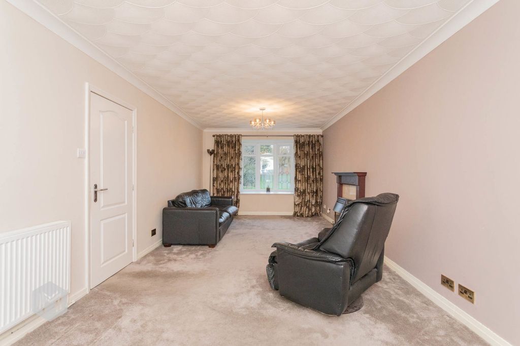 Property photo 2 of 20 Photograph