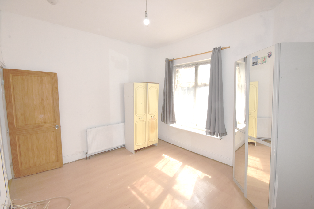 Property photo 3 of 3